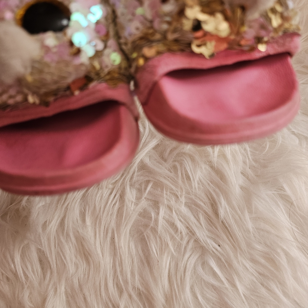 Bundle of slippers / sandals for kids! - Picture 9 of 9